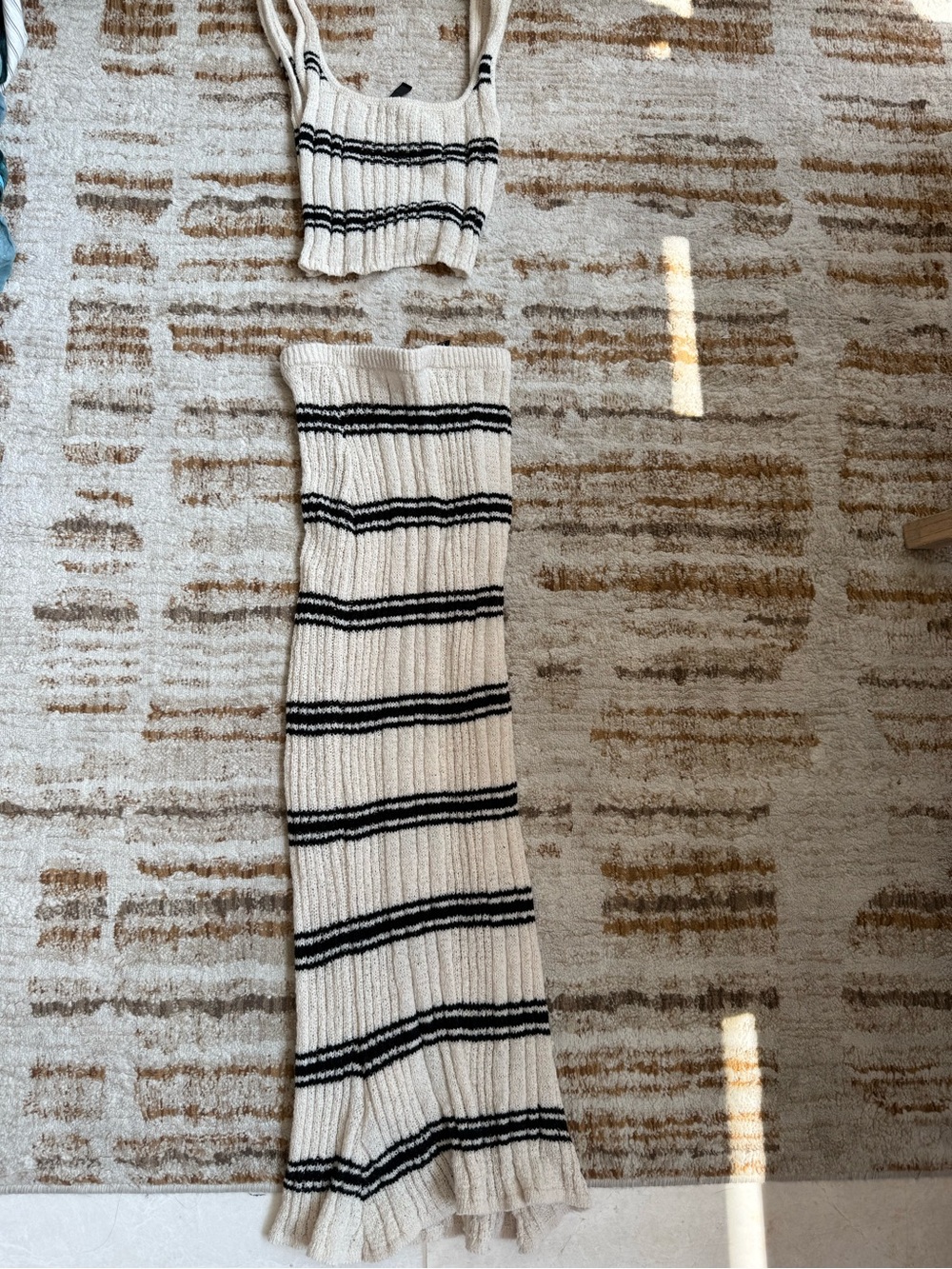 H&M Cream and Black Knit Skirt Set